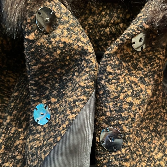 WHBM FAUX FUR COLLAR MARLED COAT - Picture 7 of 11